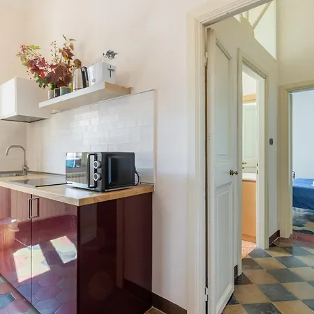 Charming At Spanish Steps, No Elevator