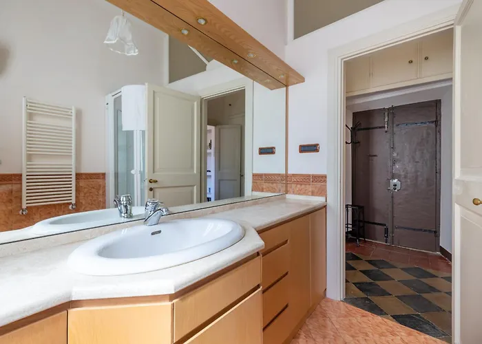 Lägenhet Charming At Spanish Steps, No Elevator Rom