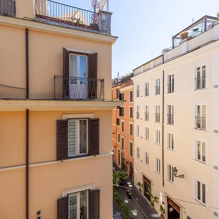 Charming At Spanish Steps, No Elevator アパート *